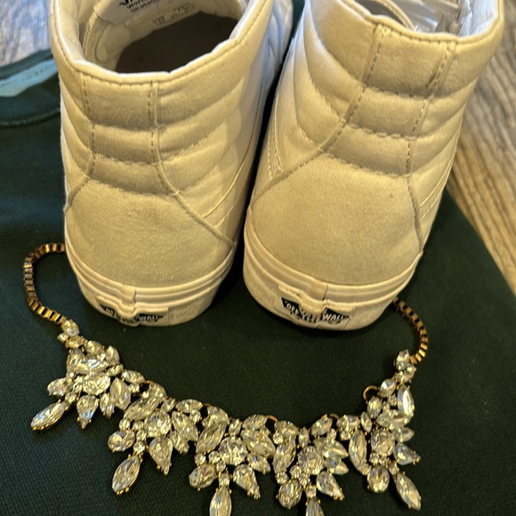 KICK IT with these Hi top Vans - Picture 9 of 13